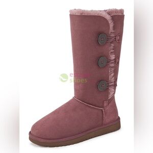 UGG Bailey Button Triplet Boots size 8 Mahogany Never Worn
